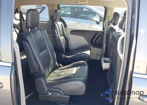 2015 Chrysler Town & Country Touring из США, поврежденный, VIN 2C4RC1BG6FR752038